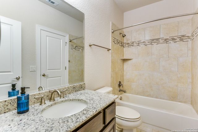 24506 Via Vizcaya, San Antonio, TX 78260