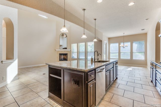 24506 Via Vizcaya, San Antonio, TX 78260