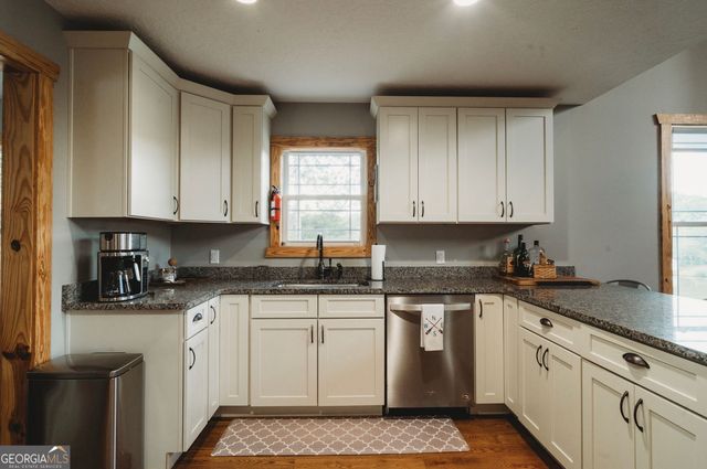 17 N Waterview Drive, Woodland, AL 36278