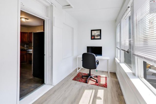 5412 N Western Avenue, Chicago, IL 60625