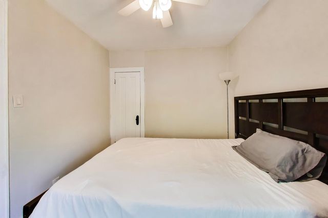 5412 N Western Avenue, Chicago, IL 60625