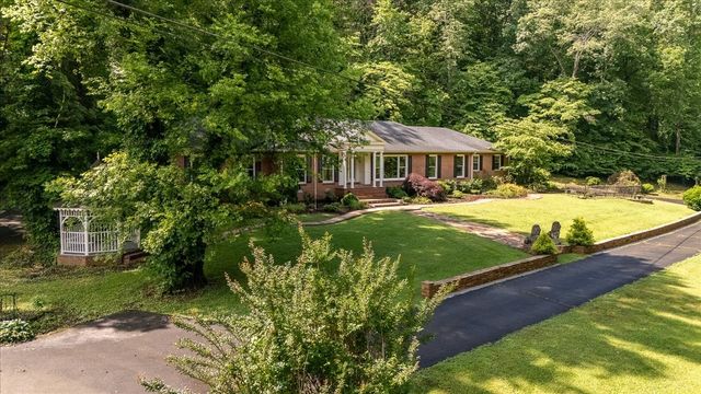 230 Raven Bluff Rd, Lawrenceburg, TN 38464