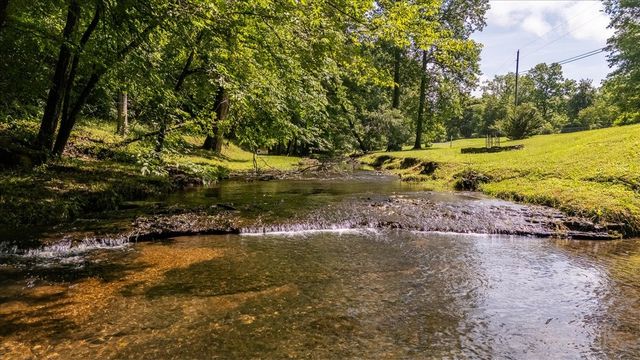 230 Raven Bluff Rd, Lawrenceburg, TN 38464