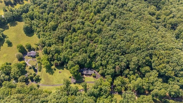 230 Raven Bluff Rd, Lawrenceburg, TN 38464