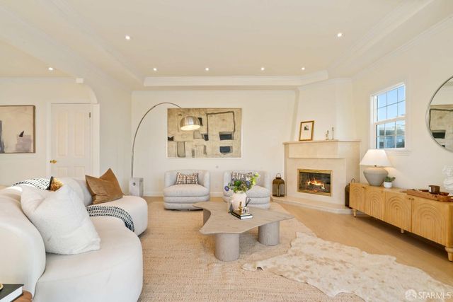 392 Ewing Terrace, San Francisco, CA 94118