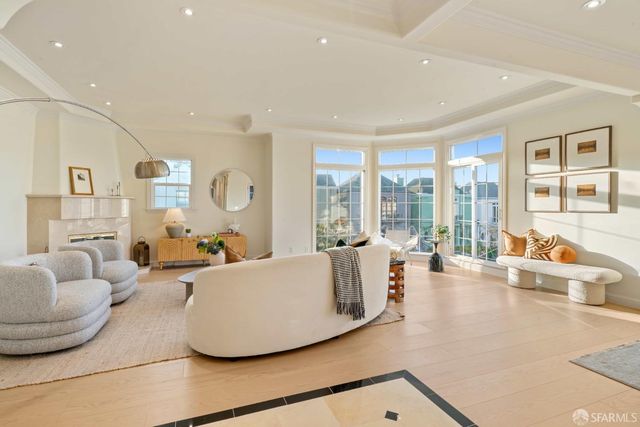 392 Ewing Terrace, San Francisco, CA 94118