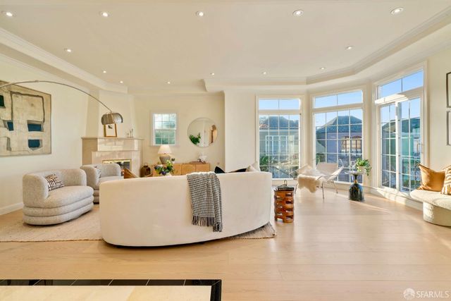 392 Ewing Terrace, San Francisco, CA 94118