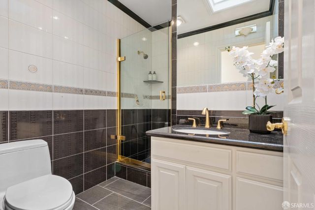 392 Ewing Terrace, San Francisco, CA 94118