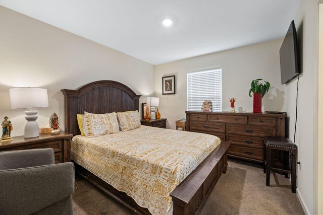 2045 Madalyn Avenue, Tulare, CA 93274