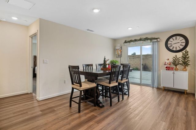 2045 Madalyn Avenue, Tulare, CA 93274