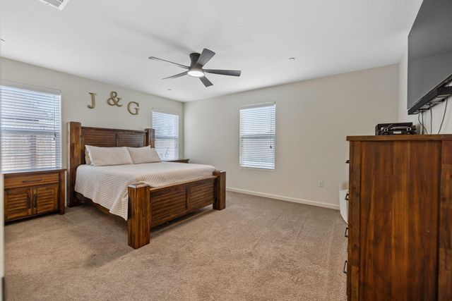 2045 Madalyn Avenue, Tulare, CA 93274