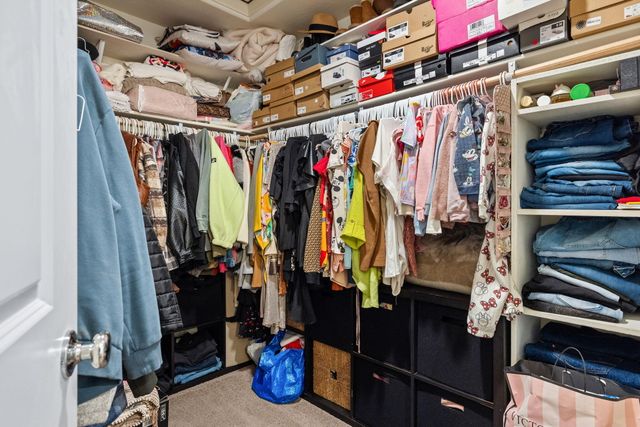 2045 Madalyn Avenue, Tulare, CA 93274