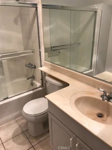 11035 Moorpark Street 202, North Hollywood, CA 91602