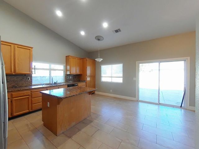 5925 Livorno Way, Elk Grove, CA 95757