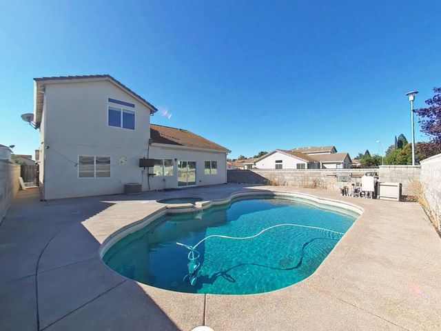 5925 Livorno Way, Elk Grove, CA 95757