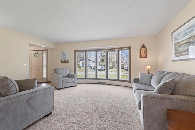 1756 132nd Avenue NE, Blaine, MN 55449