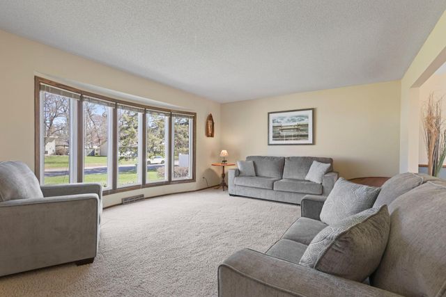 1756 132nd Avenue NE, Blaine, MN 55449