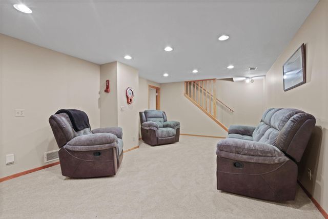 1756 132nd Avenue NE, Blaine, MN 55449