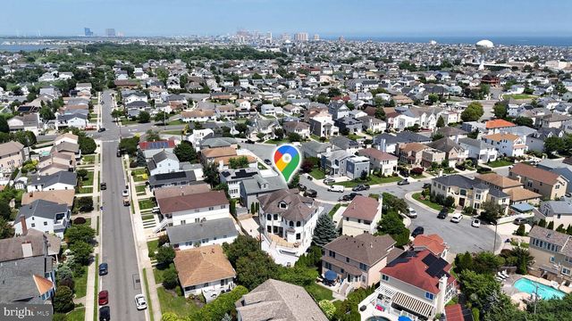 31 SEASIDE CT, Margate City, NJ 08402