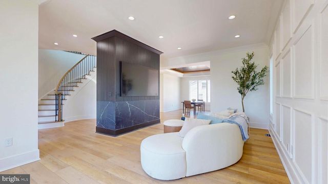 31 SEASIDE CT, Margate City, NJ 08402