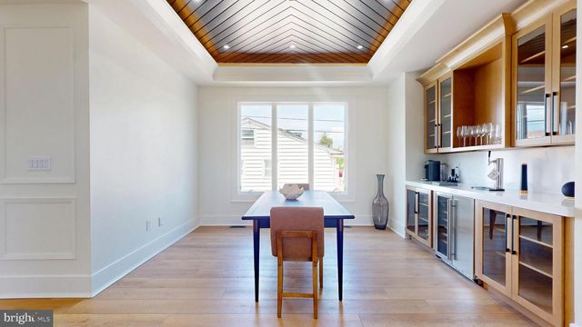 31 SEASIDE CT, Margate City, NJ 08402