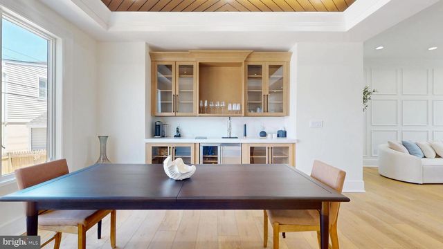 31 SEASIDE CT, Margate City, NJ 08402