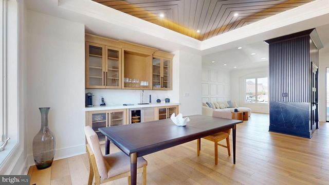 31 SEASIDE CT, Margate City, NJ 08402