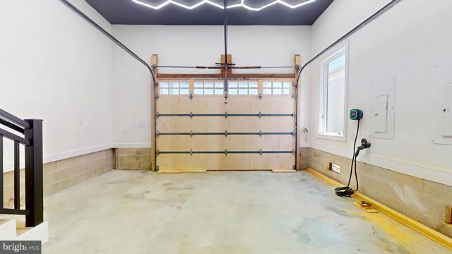 31 SEASIDE CT, Margate City, NJ 08402