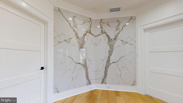 31 SEASIDE CT, Margate City, NJ 08402