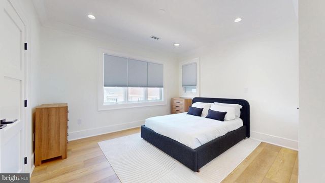 31 SEASIDE CT, Margate City, NJ 08402