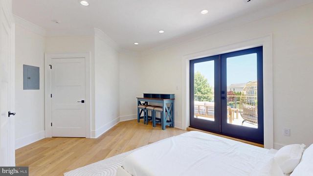 31 SEASIDE CT, Margate City, NJ 08402