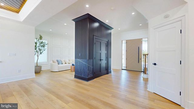 31 SEASIDE CT, Margate City, NJ 08402