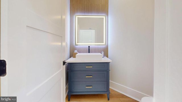 31 SEASIDE CT, Margate City, NJ 08402