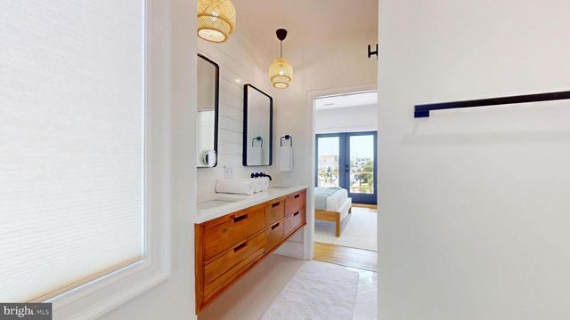 31 SEASIDE CT, Margate City, NJ 08402