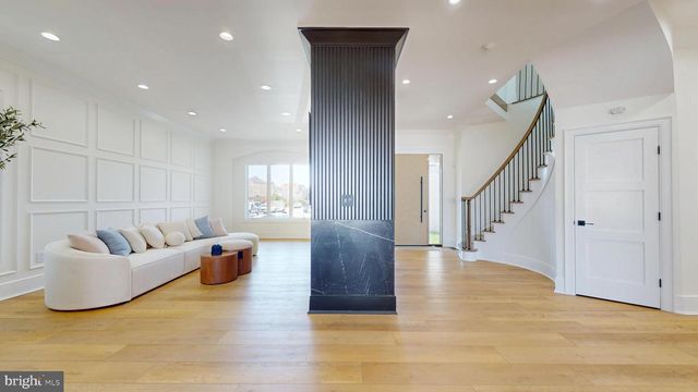 31 SEASIDE CT, Margate City, NJ 08402