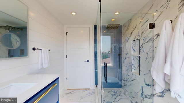 31 SEASIDE CT, Margate City, NJ 08402