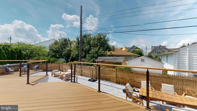 31 SEASIDE CT, Margate City, NJ 08402