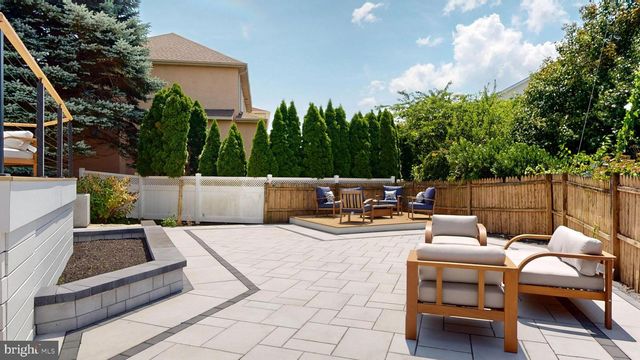 31 SEASIDE CT, Margate City, NJ 08402