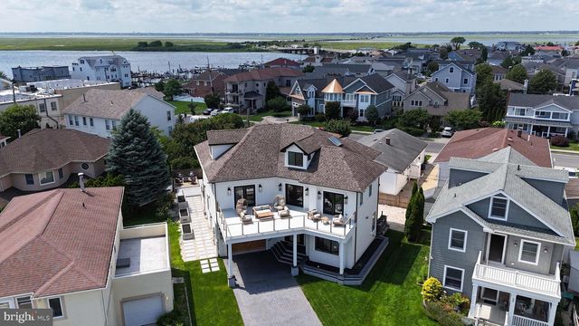 31 SEASIDE CT, Margate City, NJ 08402