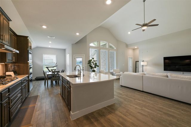 238 Wild Pecan LOOP, Buda, TX 78610