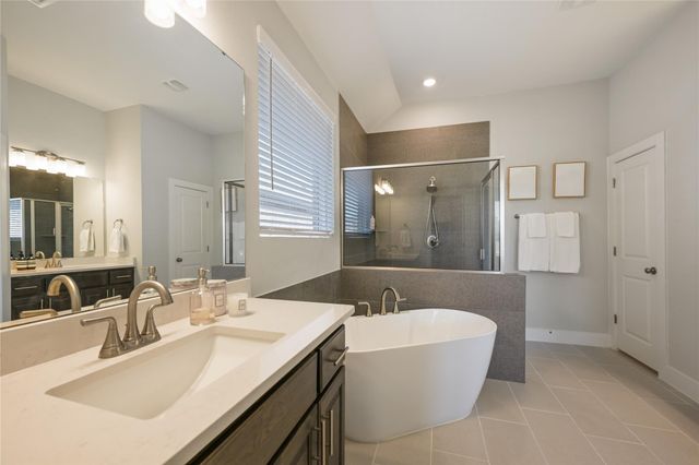 238 Wild Pecan LOOP, Buda, TX 78610