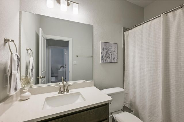 238 Wild Pecan LOOP, Buda, TX 78610