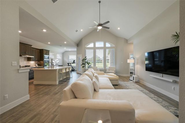 238 Wild Pecan LOOP, Buda, TX 78610