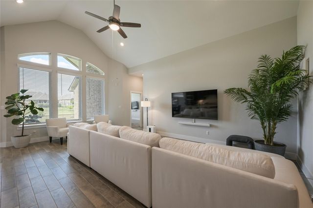 238 Wild Pecan LOOP, Buda, TX 78610