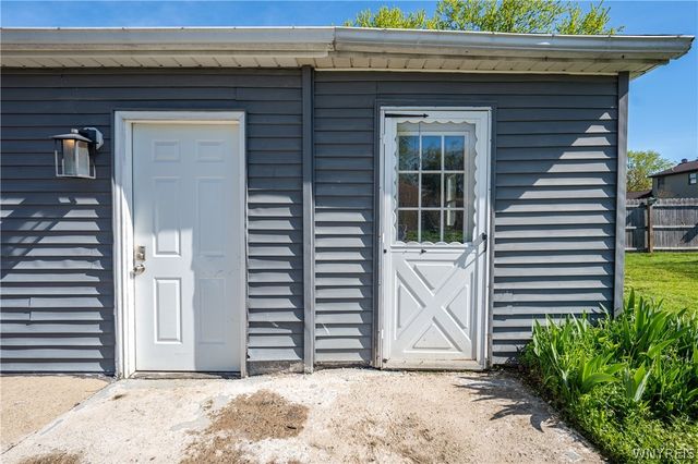 41 Erie Street, Cheektowaga, NY 14043