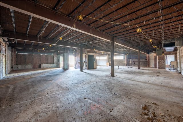1320-1326 5th Ave, Mckeesport, PA 15132