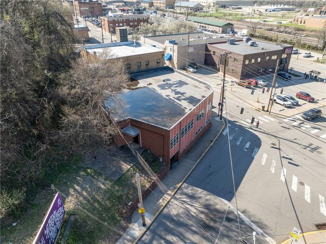 1320-1326 5th Ave, Mckeesport, PA 15132