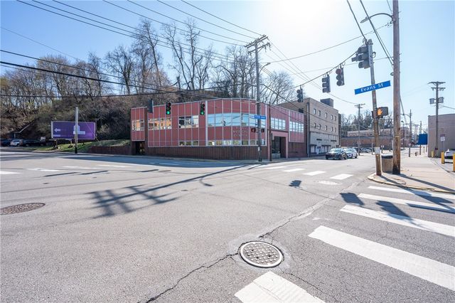 1320-1326 5th Ave, Mckeesport, PA 15132