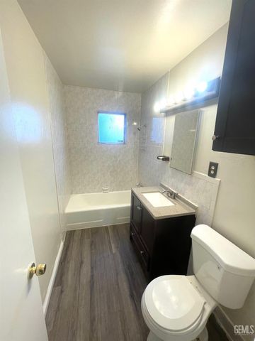 347 Northrup Street, Bakersfield, CA 93307