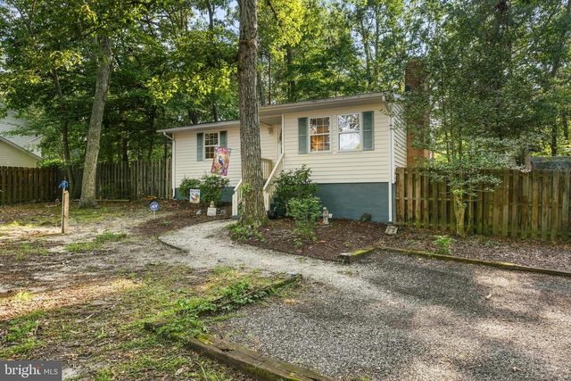 11407 RAWHIDE RD, Lusby, MD 20657